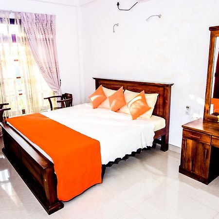 Heavens Door Guest Inn Kandy Exterior foto