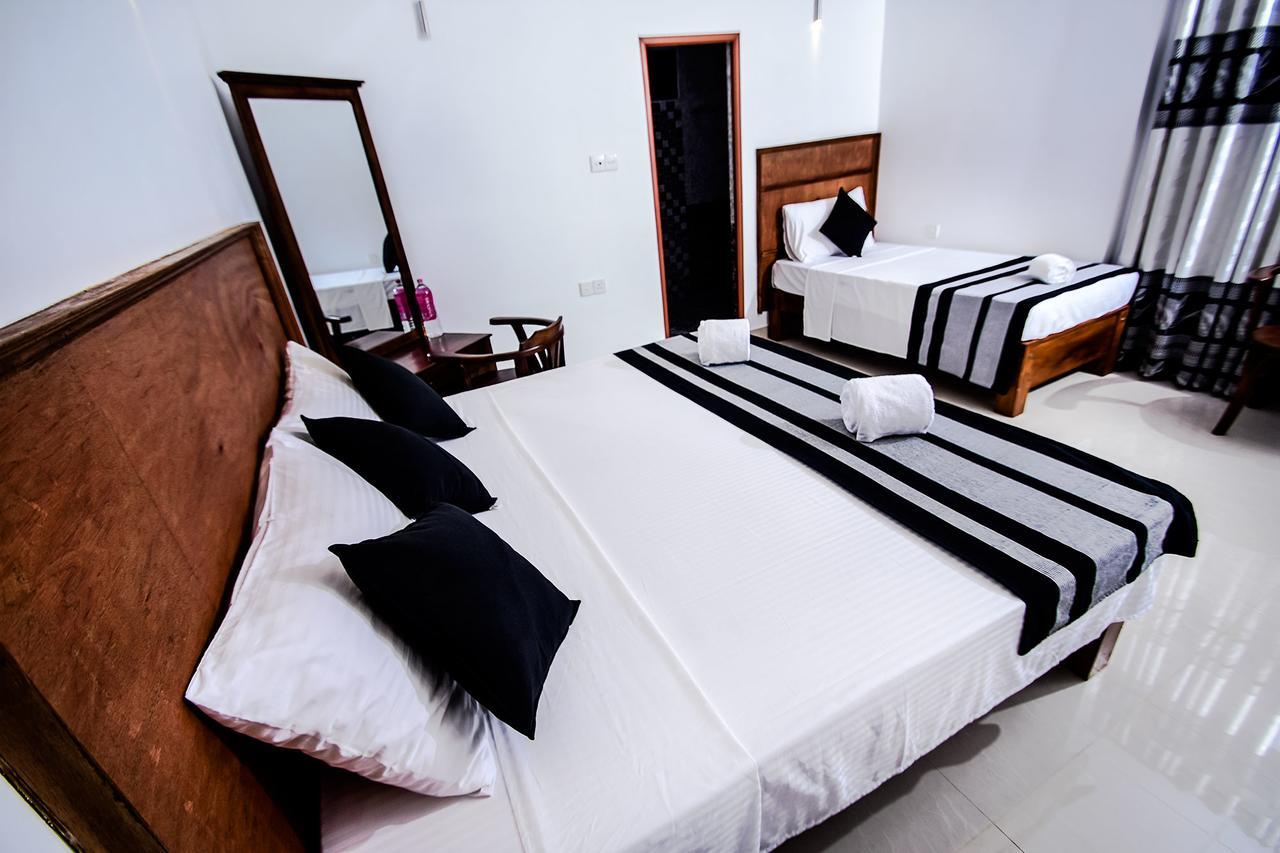 Heavens Door Guest Inn Kandy Exterior foto